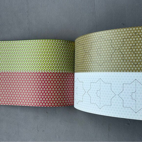 FRENCH ~ Set of 2 ~ Christmas Activity Craft Books - Picture 12 of 13